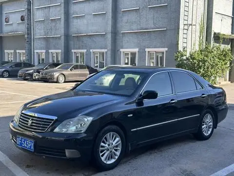 Toyota Crown 2005