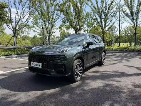 Lynk & Co 09 EM-P 2024