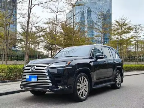 Lexus LX 2022 — фото 1