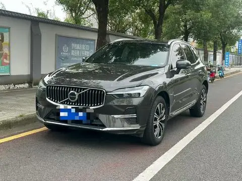 Volvo XC60 2022