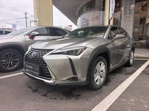 Lexus UX 2022
