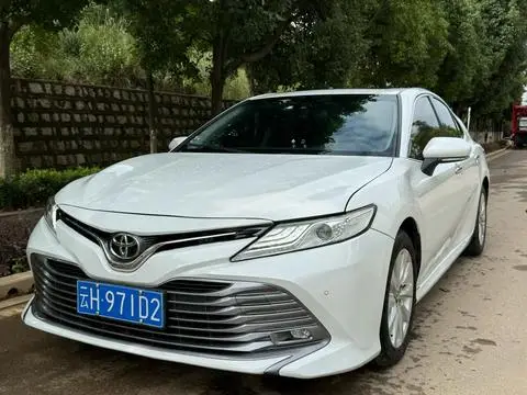 Toyota Camry 2019
