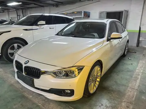 BMW 3 Series 2018 — фото 1