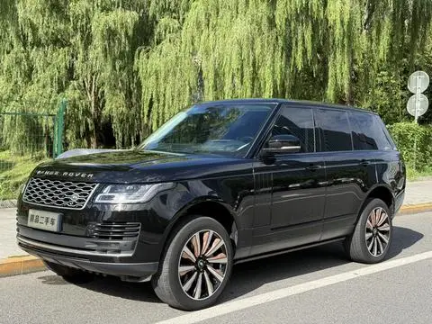 Land Rover 揽胜 2021 — фото 1