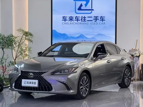 Lexus ES 2022