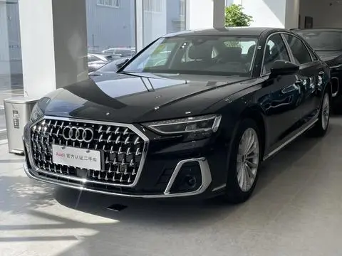 Audi A8 2025