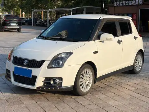 Suzuki 雨燕 2011