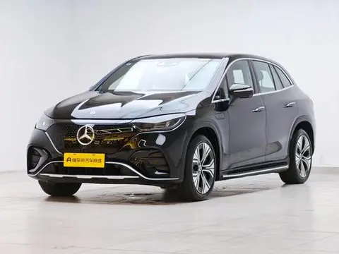 Mercedes-Benz EQE SUV 2024