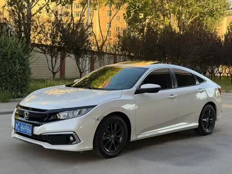 Honda Civic 2019 — фото 1