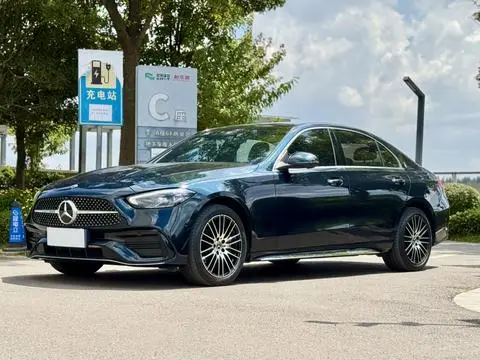 Mercedes-Benz C-Class 2024