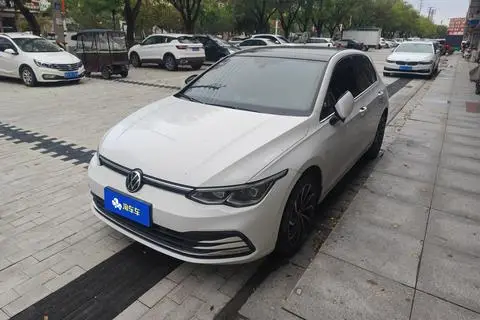 Volkswagen Golf 2021