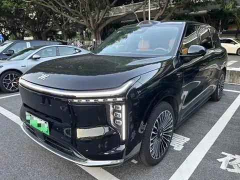 IM Motors 智己LS8 2026