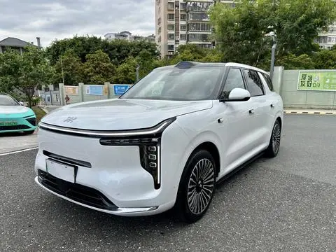 IM Motors 智己LS8 2026