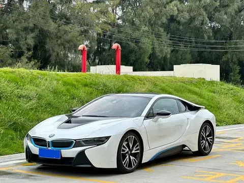 BMW i8 2014