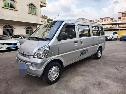 Wuling 荣光 2012
