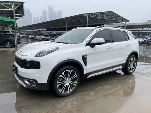 Lynk & Co 01 2017