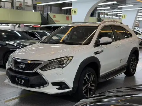 BYD Tang DM 2015 — фото 1