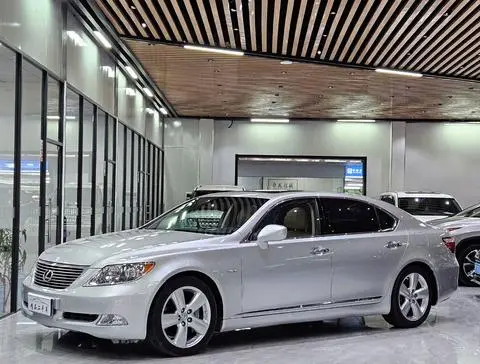 Lexus LS 2006 — фото 1