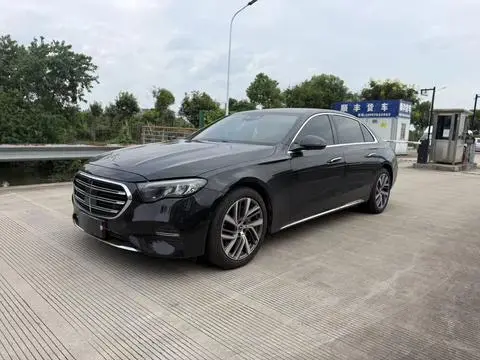 Mercedes-Benz E-Class 2025