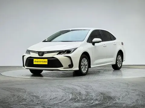 Toyota Corolla 2022 — фото 1