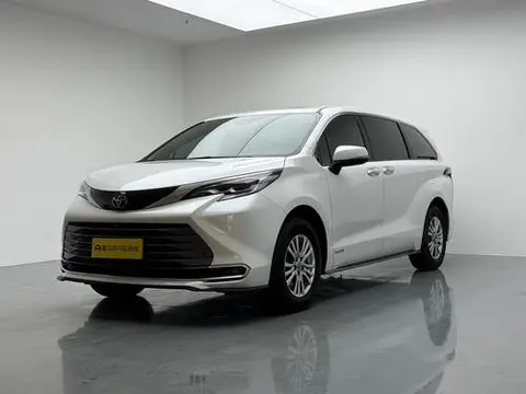 Toyota 赛那 2021