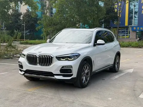 BMW X5 2019 — фото 1