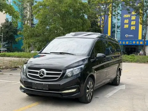 Mercedes-Benz 威霆 2021