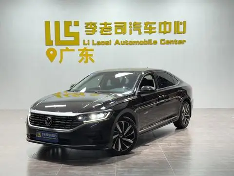 Volkswagen Passat 2022