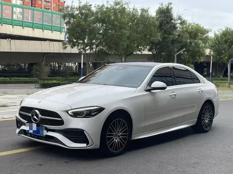 Mercedes-Benz C-Class 2024