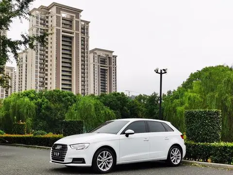 Audi A3 2020 — фото 1