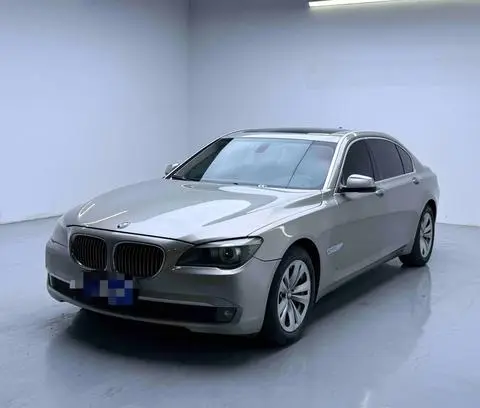 BMW 7 Series 2011