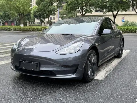 Tesla Model 3 2022 — фото 1