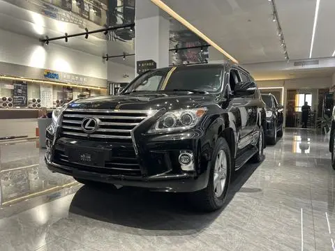Lexus LX 2013