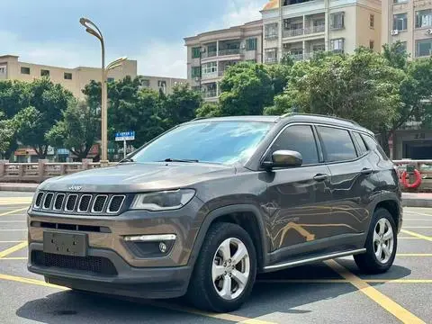Jeep 指南者 2017