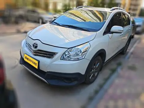 Toyota 逸致 2015