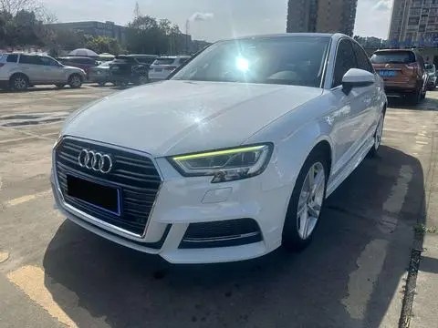 Audi A3 2019 — фото 1