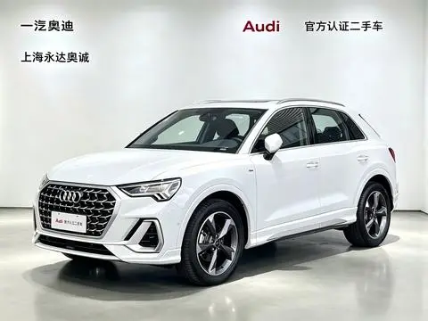 Audi Q3 2024 — фото 1
