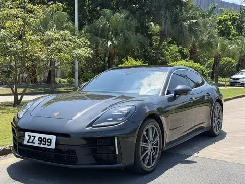 Porsche Panamera 2024