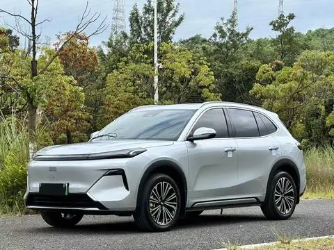 Geely 星舰7 EM-i 2025