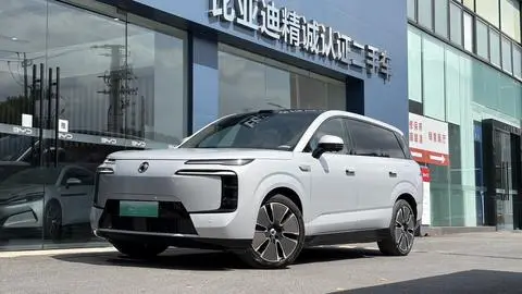 Denza N8L DM 2025