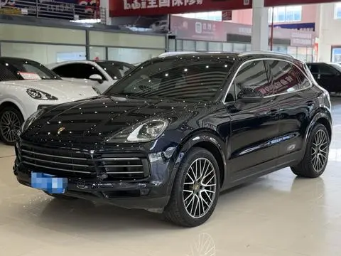 Porsche Cayenne 2021 — фото 1