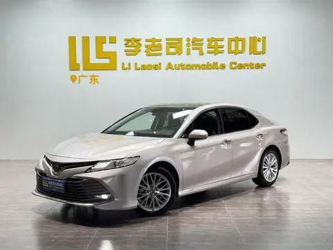 Toyota Camry 2019