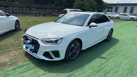 Audi A4L 2021