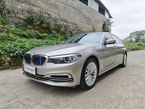 BMW 5 Series 2019 — фото 1