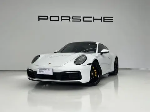 Porsche 911 2023