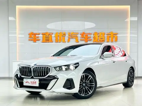 BMW 5 Series 2025