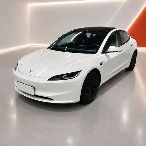 Tesla Model 3 2025 — фото 1