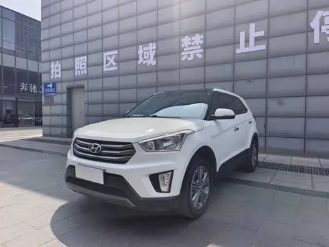 Hyundai ix25 2015