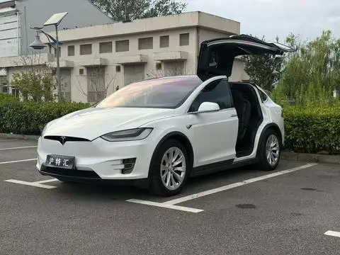Tesla Model X 2016