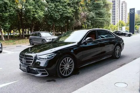 Mercedes-Benz S-Class 2024